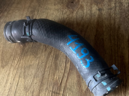 Патрубок системы охлаждения GRS191