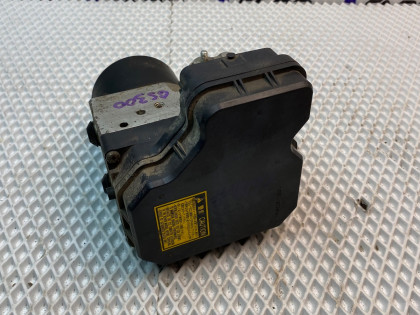 Блок abs 44540-30100 LEXSUS GS300