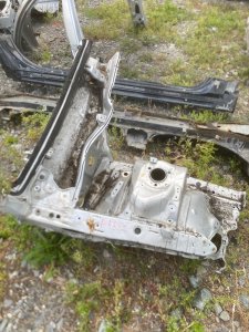 четверть кузова передняя правая LEXUS GS350 OEM 6113130290 GRS191 2005